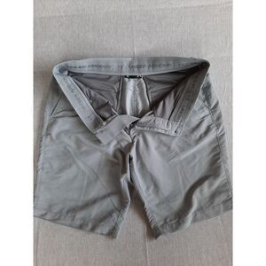 Underarmour‎ Men's 36 Gray Flat Front Pockets Lightweight Performance Shorts
